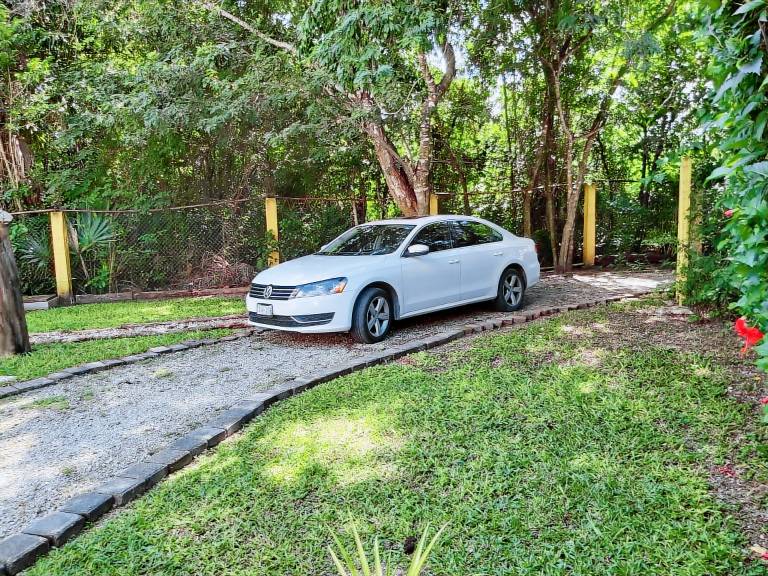 Vacation home with BBQ, yard & pool | Nature view — photo 5