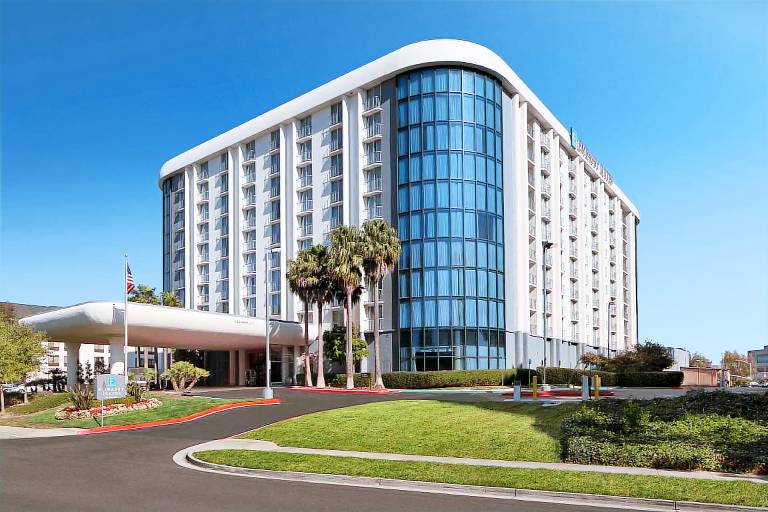 Embassy Suites by Hilton San Francisco Airport Oyster Point in South San Francisco, CA
