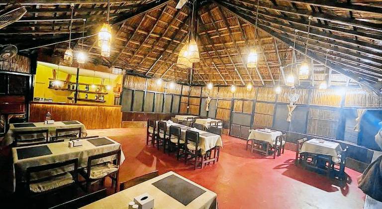 Hotel Tharu Garden And Beer Bar — photo 4