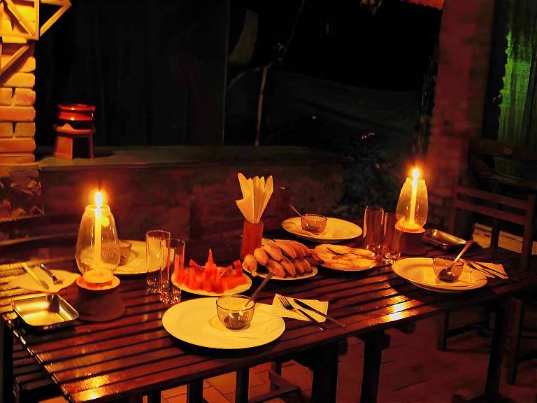 Serviced apartment with patio & pool — photo 4