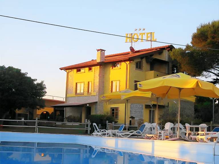 Tenuta La Lupa in Rosignano Marittimo