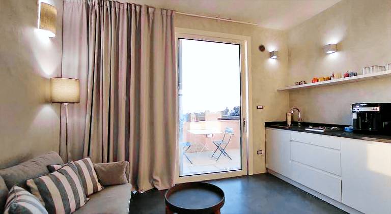 Vacation home with patio | Pet-friendly — photo 2