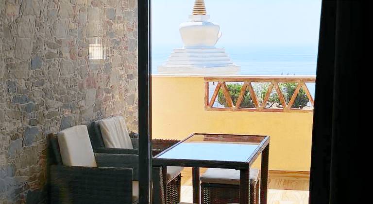 Apartment with pool & terrace — photo 5