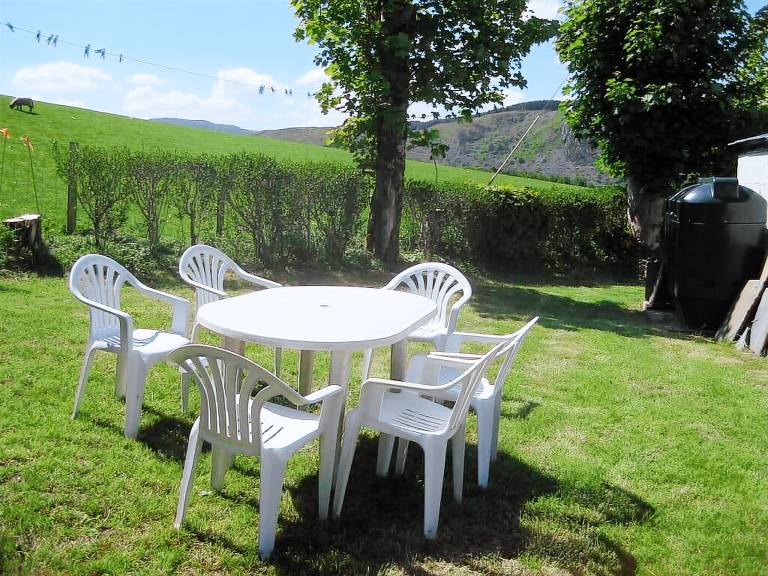 Farmhouse  Llanuwchllyn