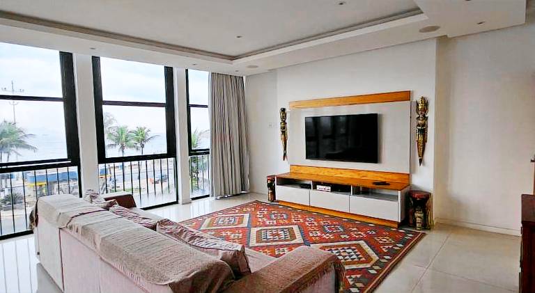 Rental apartment with jacuzzi | Close to Fort Copacabana — photo 2