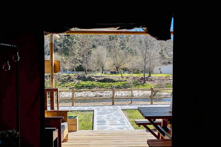 Family-Friendly Safari Tent: Pet-Loving Nature Connection in Coimbra, Portugal — photo 2