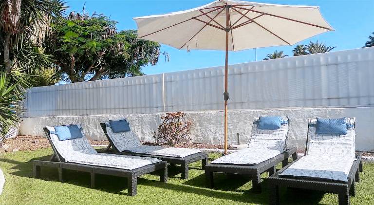 Vacation home with yard, pool & terrace | Beach nearby | Dogs allowed in San Bartolomé de Tirajana