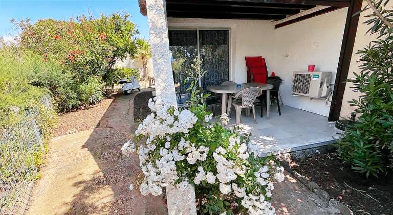 Vacation home with barbecue, garden & patio in Agde