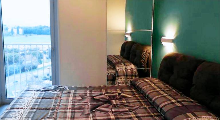 Rental apartment with 1 room for 4 persons in Terni