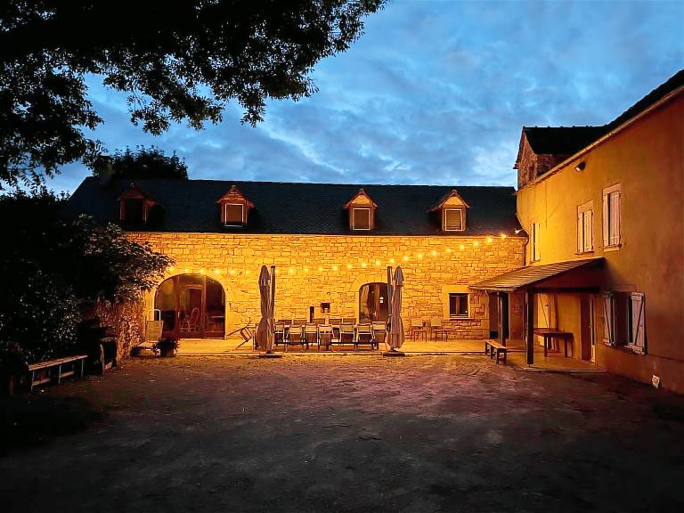 House with pool, garden & terrace | Garden view — photo 2