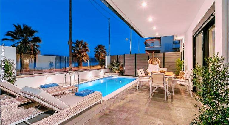 Family-friendly spacious villa with barbeque, jacuzzi & terrace | Dogs allowed in Lefkada