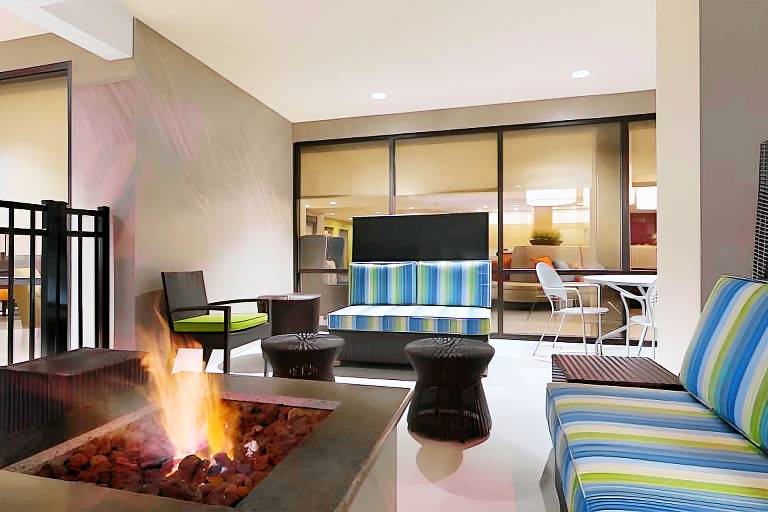Home2 Suites by Hilton Gainesville Medical Center — photo 2