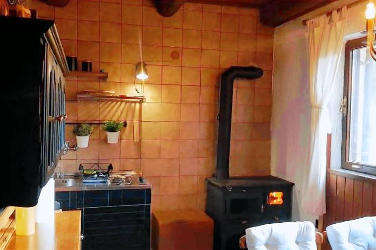 Fully equipped nice vacation home with barbecue, patio & yard | Pets are welcome — photo 3