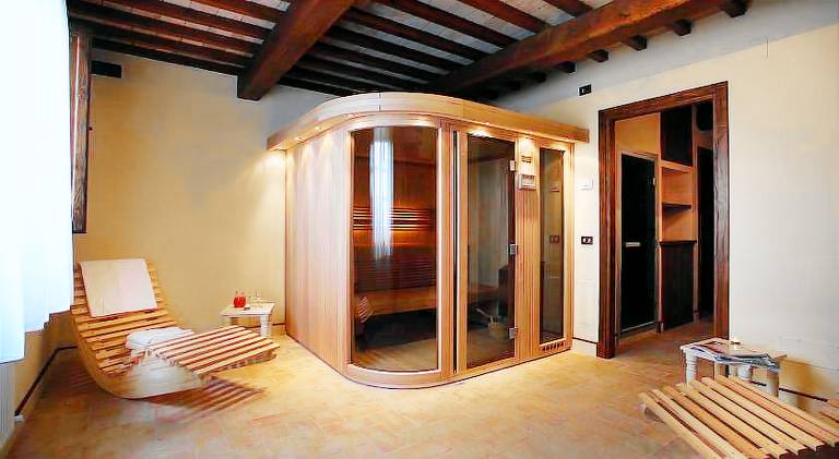 Charming farm with sauna, pool & patio | Pets allowed — photo 4