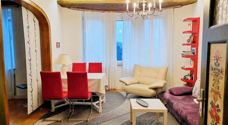 Serviced apartment with patio & yard — photo 2