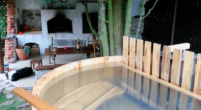 House with jacuzzi | Pets allowed — photo 2