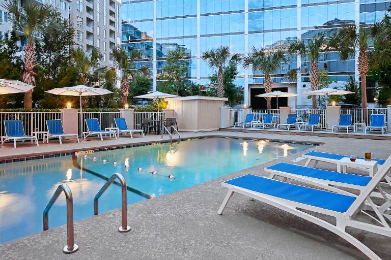 Holiday Inn Express & Suites Charleston Dwtn – West Edge By IHG — photo 3