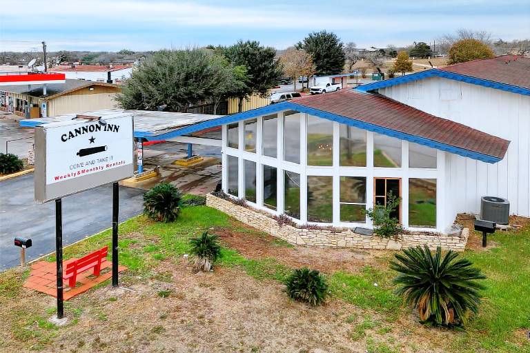 Cannon Inn By Capital O Gonzales Tx in Gonzales, TX