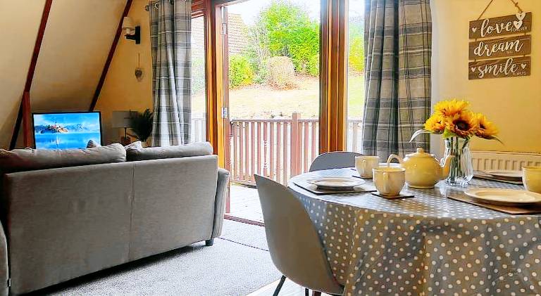 Lodge with garden, barbeque & terrace — photo 4