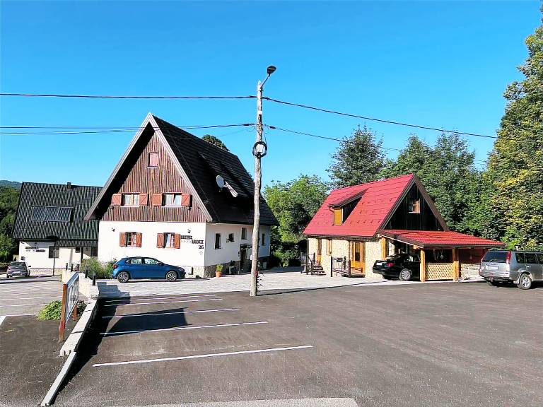 Ferienwohnung Jezerce