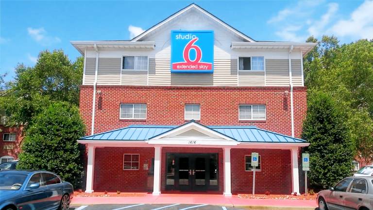 Studio 6 Hampton, VA - Langley AFB Area in Hampton, VA