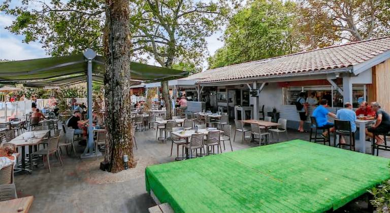 Mobil Home 6 a 8 personnes avec jardin — photo 4