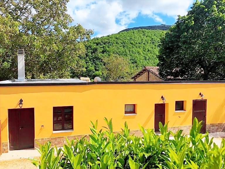 Bed & Breakfast  Fabriano