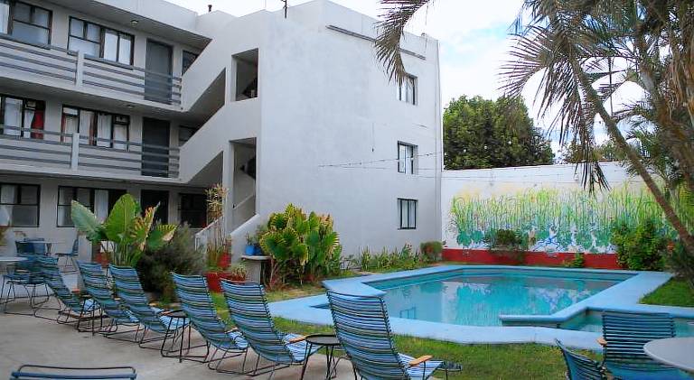 Lovely rental apartment with garden, pool & terrace | Pets are welcome — photo 3