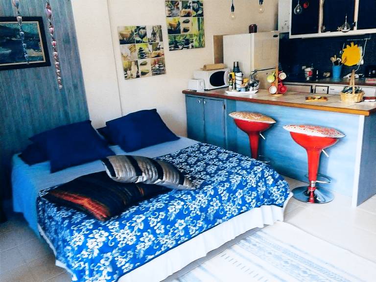 Studio flat 'Orovini