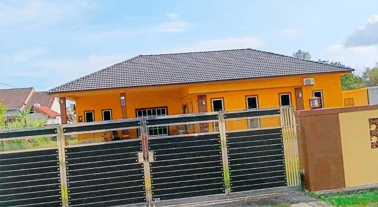 1000 m&sup2; Villa