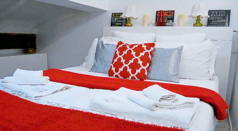 Holiday apartment | Close to Two Towers — photo 2