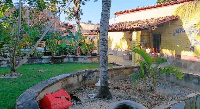 House with jacuzzi & pool — photo 5