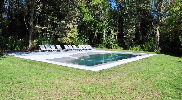 Children-friendly vacation home with yard, pool & BBQ | Pets are welcome — photo 3