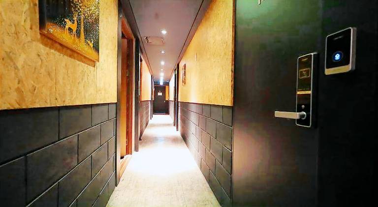 HIVE Hotel - formerly Hotel YOLO — photo 3