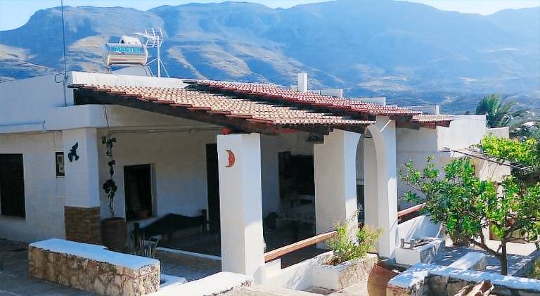 Agrikia House fully renovated peaceful 1km from Plakias beach in Rethymno
