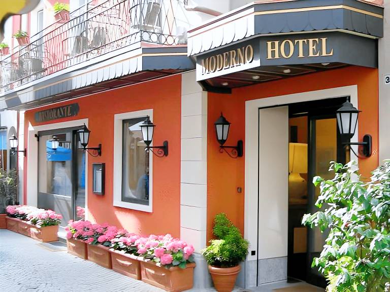 Cavour 30TRE - Hotel Moderno in Stresa