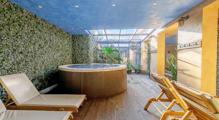 Wonderful serviced apartment with garden, pool & barbeque | Pet-friendly — photo 3