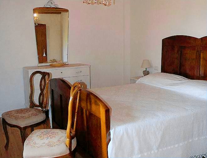Agriturismo da Gastone: Camera Rosa con bagno condiviso con Camera Lillà — photo 2