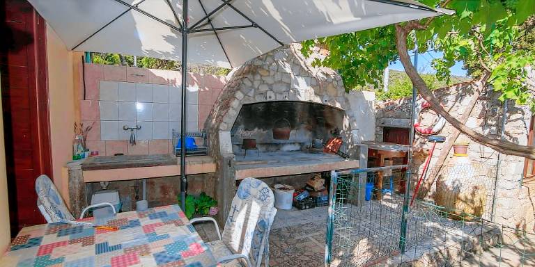 Fully equipped apartment with BBQ & patio | Water view | Dogs allowed — photo 2
