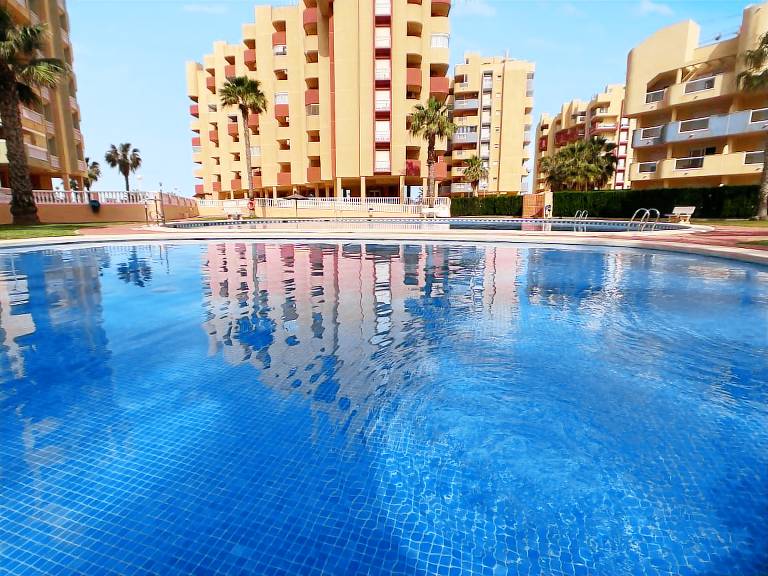 Apartment with 2 rooms for 6 persons — photo 4