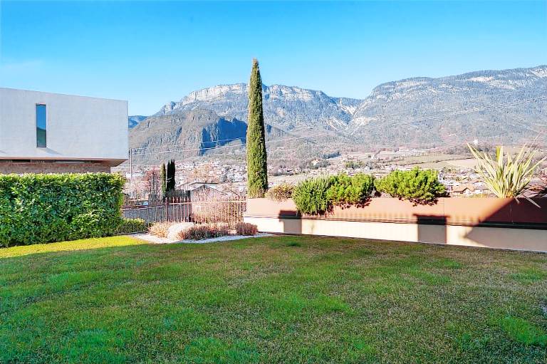 Apartment 'Landhaus Antonius Suite Maximus' with Mountain View, garden and Air Conditioning — photo 3