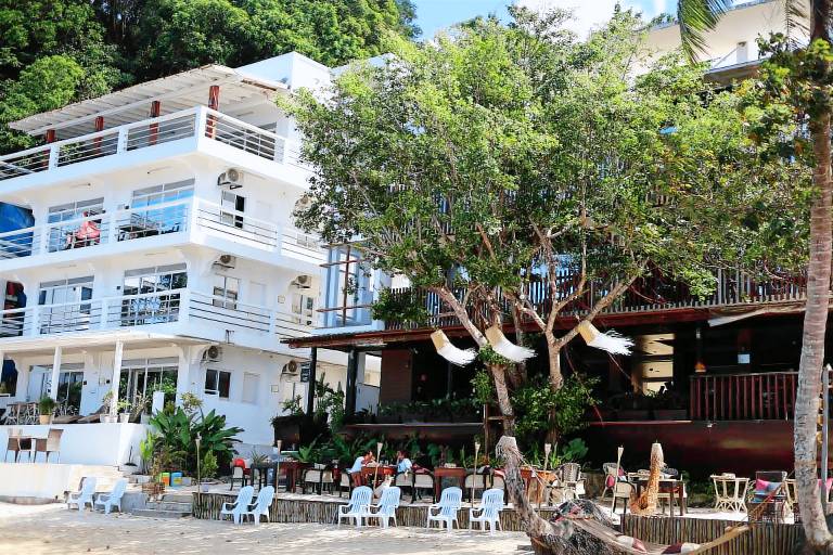 ORANGE PEARL BEACH RESORT in El Nido