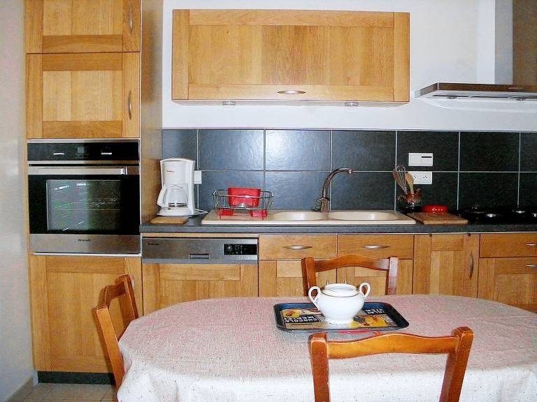 Vacation home with garden & BBQ — photo 2