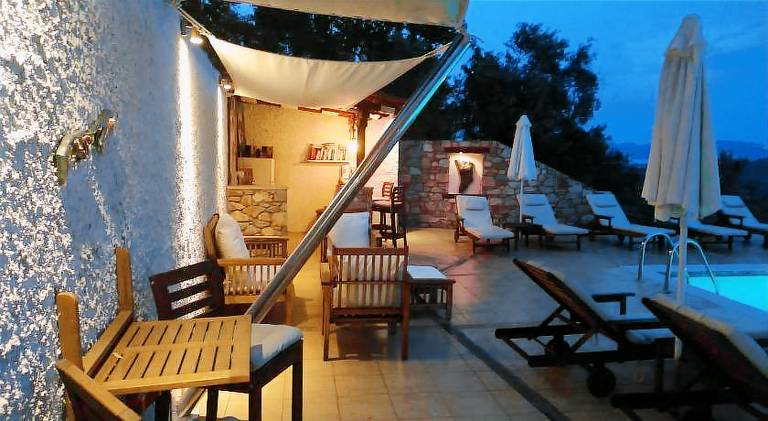 Charming serviced apartment with pool, terrace & garden | Suitable for remote work | Dogs allowed — photo 4