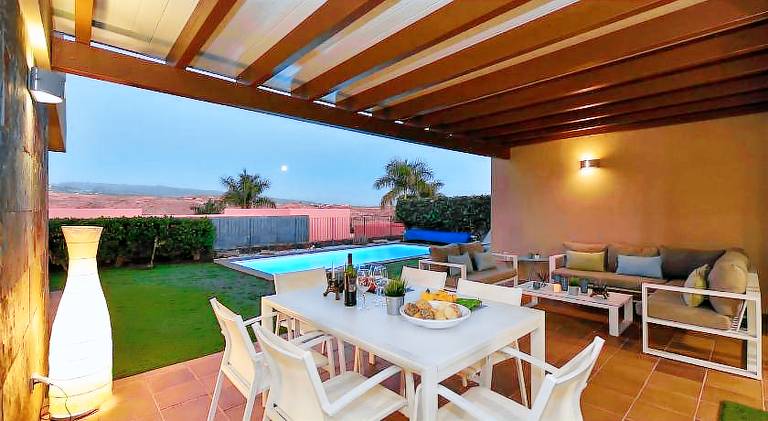 Salobre Villa with Pool Par 4 nr 9 by VillaGranCanaria — photo 2