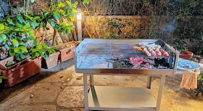 Apartment with garden, patio & heated pool — photo 5