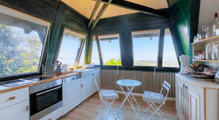 Holiday apartment with garden — photo 5