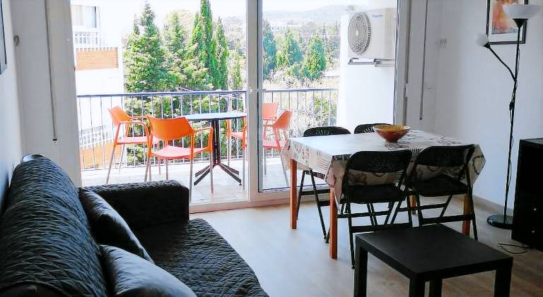 Apartment | Next to the beach | Pet-friendly in Llanca