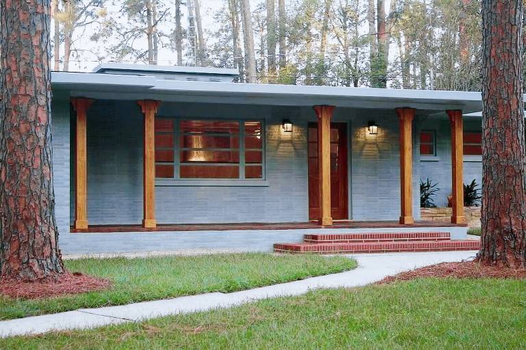 House Moultrie