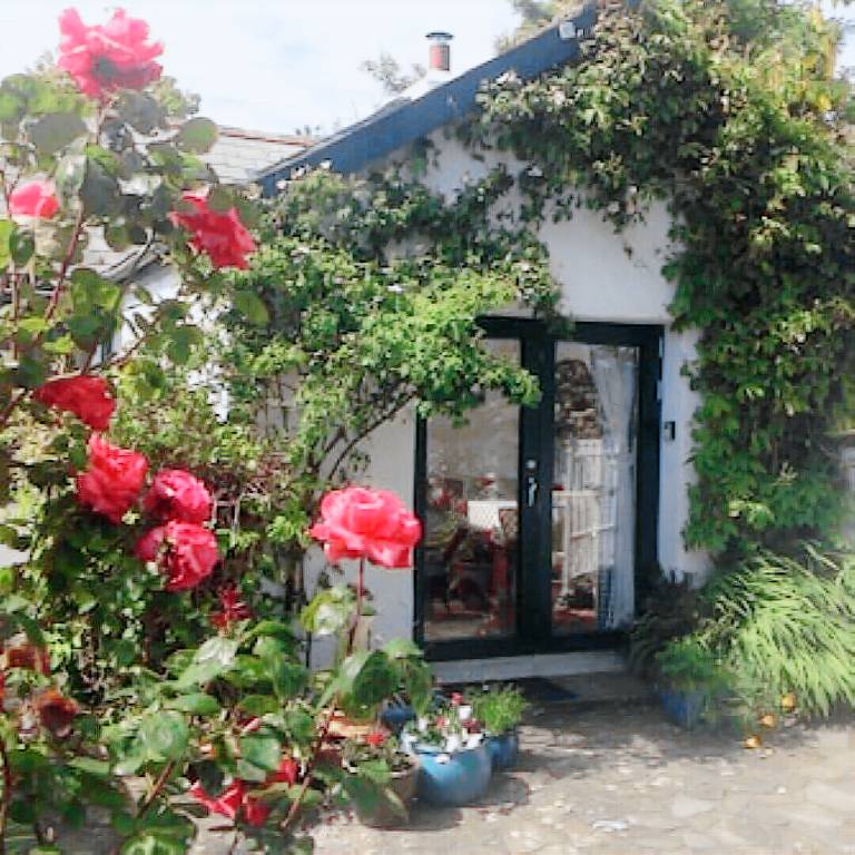 Cottage Scilly